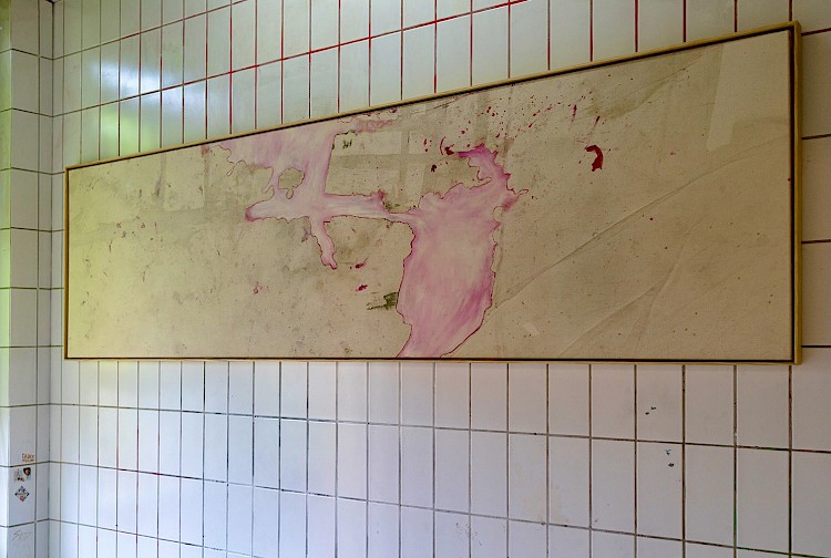 Happy Face / Ugly Circumstances .